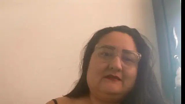 Snapshot of nanita1545 chatting on November 19, 2025, 9:26 pm nanita1545 online show from November 19, 2025, 9:26 pm