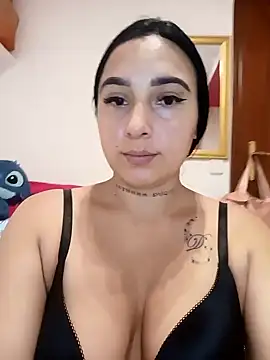 Juanamd1 online show from January 16, 2025, 8:33 am