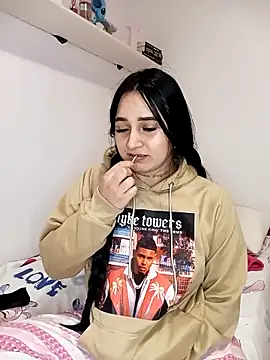 Juanamd1 online show from February 25, 2025, 11:19 am