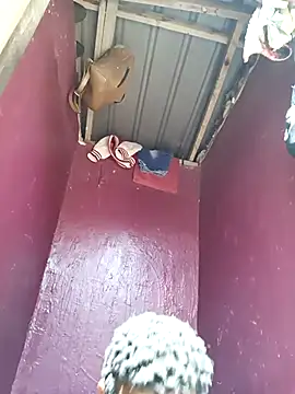 Snapshot of Broan_me chatting on February 19, 2025, 9:06 am Broan me online show from February 19, 2025, 9:06 am