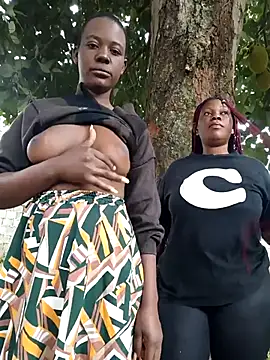 Snapshot of Broan_me chatting on October 18, 2025, 5:43 am Broan me online show from October 18, 2025, 5:43 am