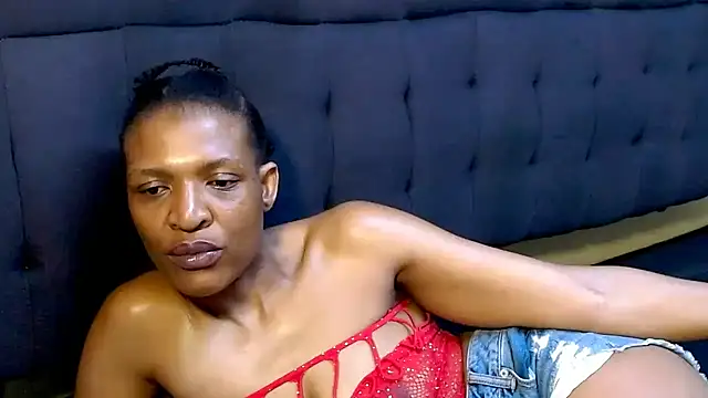 SpicyQueenxxxx online show from December 21, 2025, 6:26 pm