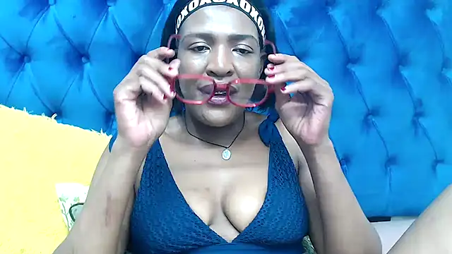 SpicyQueenxxxx online show from March 20, 2026, 6:24 pm