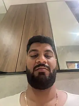 shrreyyyy online show from March 4, 2026, 8:37 pm