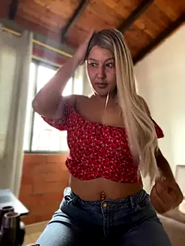 SamaraJay1 online show from December 3, 2024, 12:06 pm