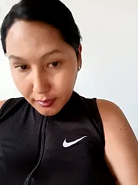 SamaraJay1 online show from December 20, 2024, 4:25 pm