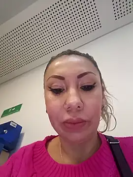 Snapshot of coral_smitth chatting on September 24, 2025, 1:47 pm coral smitth online show from September 24, 2025, 1:47 pm