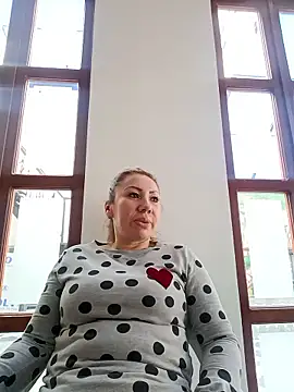 coral smitth online show from January 9, 2026, 9:05 pm