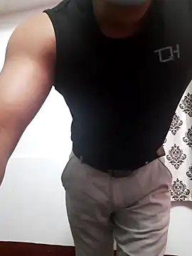 Guyinshortss online show from April 1, 2026, 8:17 pm