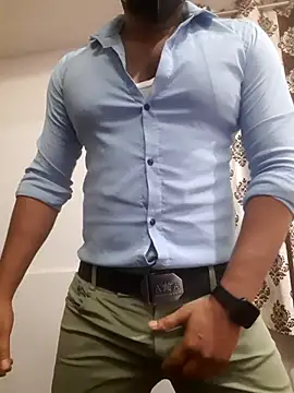 Guyinshortss online show from June 13, 2026, 8:07 pm