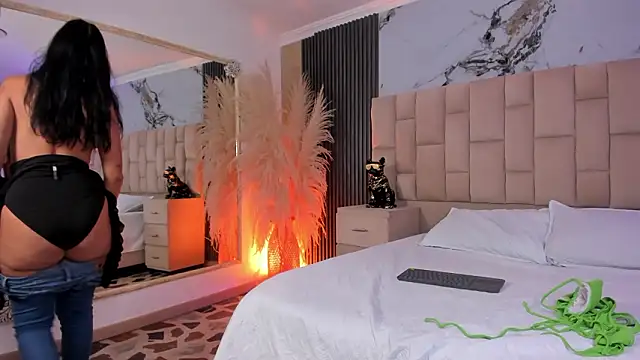 EmmaTorres  online show from March 6, 2026, 9:55 pm