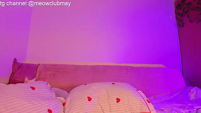 Snapshot of may_meowww chatting on November 13, 2025, 7:29 am may meowww online show from November 13, 2025, 7:29 am