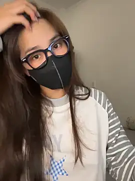 Lilisa miu online show from March 7, 2026, 4:48 pm