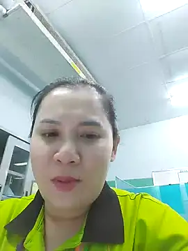 Benlla2802 online show from December 5, 2024, 5:28 pm