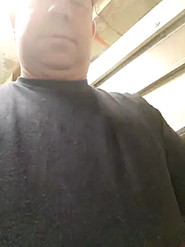 Policeman20742 online show from September 18, 2025, 3:41 am