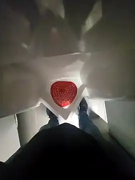 Policeman20742 online show from September 27, 2025, 10:26 pm