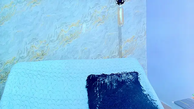 Mia candy 0 online show from December 2, 2025, 12:10 pm