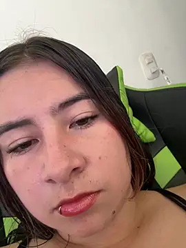 Snapshot of Mia_foxx_ chatting on February 2, 2025, 9:34 pm Mia foxx online show from February 2, 2025, 9:34 pm