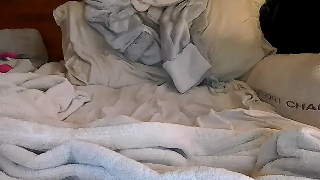 indie-rayne online show from March 25, 2026, 12:33 pm