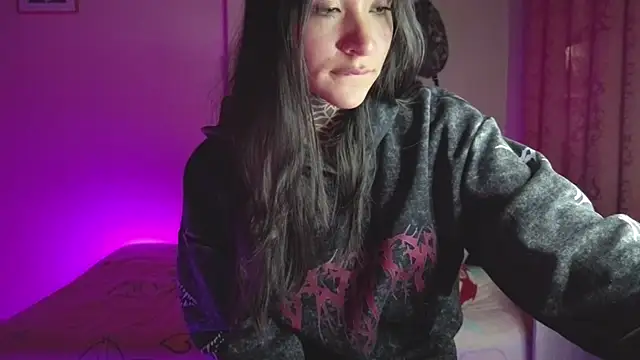 Snapshot of isabelle_pretty chatting on April 15, 2026, 11:27 pm isabelle pretty online show from April 15, 2026, 11:27 pm