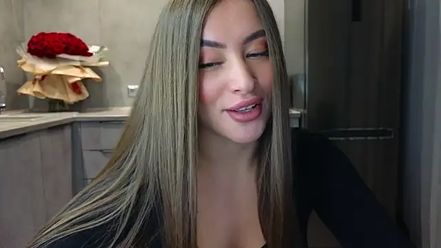 Snapshot of Cinderella____ chatting on March 22, 2025, 11:31 pm Cinderella online show from March 22, 2025, 11:31 pm