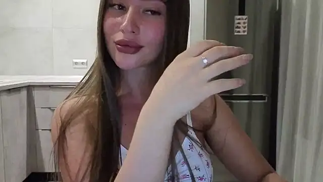 Snapshot of Cinderella____ chatting on February 10, 2026, 8:35 pm Cinderella online show from February 10, 2026, 8:35 pm