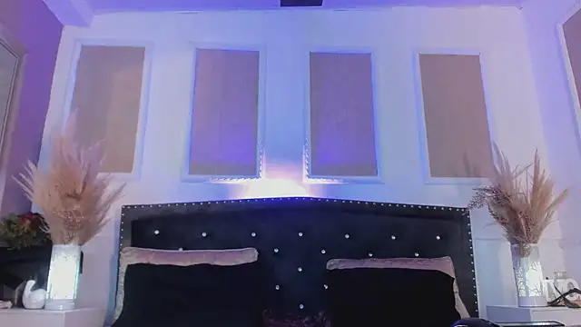 queen satin online show from March 15, 2025, 9:09 am