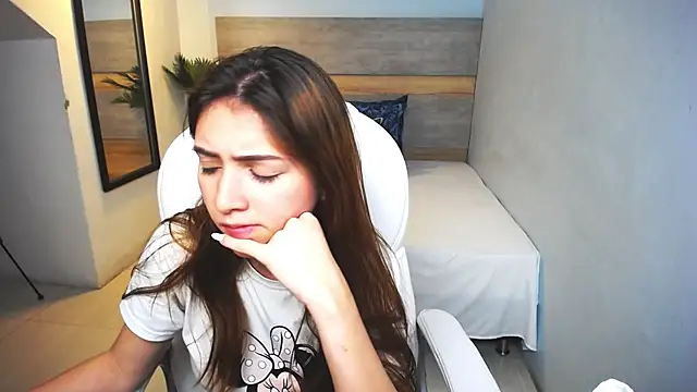 Snapshot of liseth_fox chatting on December 20, 2024, 10:11 pm liseth fox online show from December 20, 2024, 10:11 pm