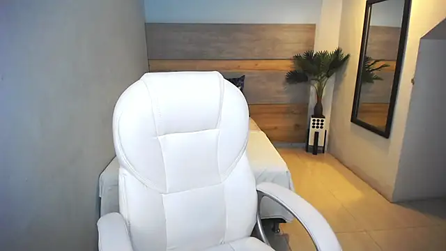 Snapshot of liseth_fox chatting on December 28, 2024, 3:15 pm liseth fox online show from December 28, 2024, 3:15 pm