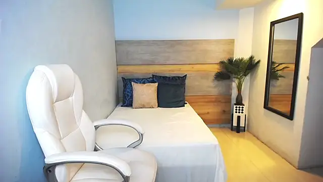 Snapshot of liseth_fox chatting on January 4, 2025, 3:39 pm liseth fox online show from January 4, 2025, 3:39 pm