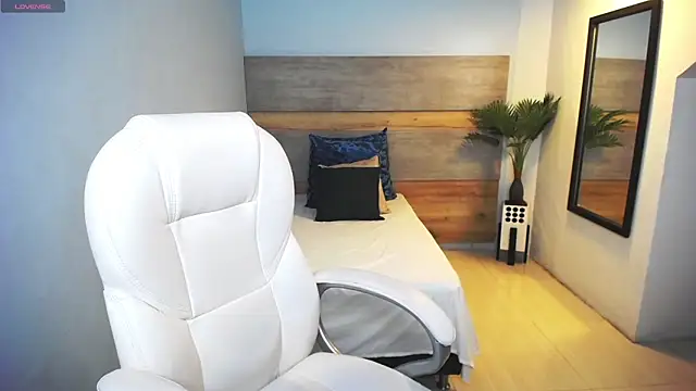 Snapshot of liseth_fox chatting on February 7, 2025, 10:41 pm liseth fox online show from February 7, 2025, 10:41 pm