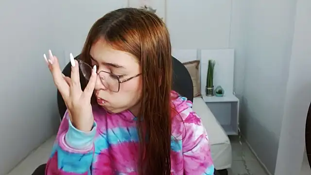 Snapshot of liseth_fox chatting on February 17, 2025, 12:48 pm liseth fox online show from February 17, 2025, 12:48 pm