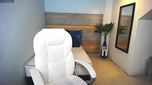 Snapshot of liseth_fox chatting on March 5, 2025, 7:17 pm liseth fox online show from March 5, 2025, 7:17 pm