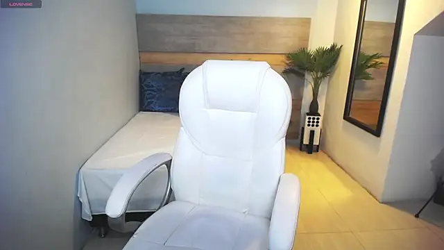 Snapshot of liseth_fox chatting on March 8, 2025, 11:28 pm liseth fox online show from March 8, 2025, 11:28 pm