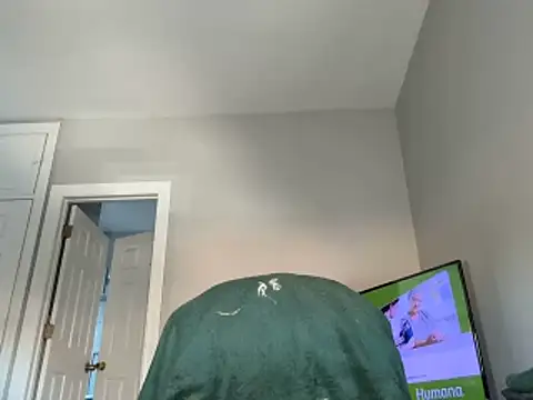 ChiRaqb8 online show from October 31, 2025, 6:20 pm