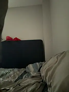 ChiRaqb8 online show from November 19, 2025, 2:39 pm