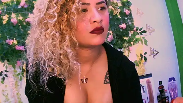 Crysrus online show from December 13, 2024, 10:45 pm