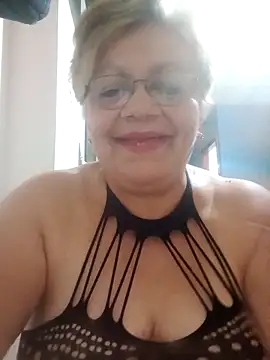 Snapshot of Madrastrahot69 chatting on September 23, 2025, 2:36 am Madrastrahot69 online show from September 23, 2025, 2:36 am