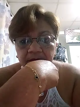 Snapshot of Madrastrahot69 chatting on November 10, 2025, 11:59 pm Madrastrahot69 online show from November 10, 2025, 11:59 pm