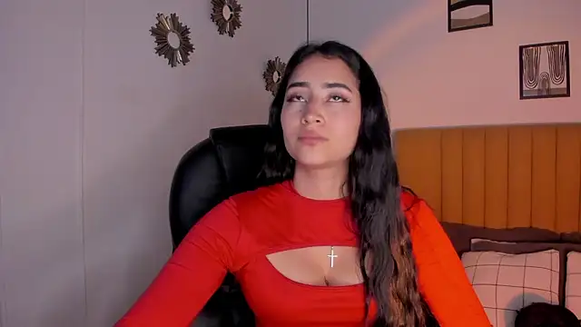 lara madisson online show from March 13, 2026, 11:33 pm