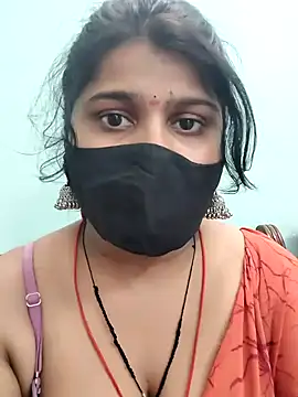 Snapshot of Hotty-simran chatting on September 23, 2025, 5:10 am Hotty-simran online show from September 23, 2025, 5:10 am