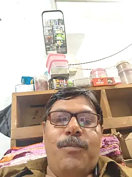 Srmotrs online show from October 29, 2025, 12:29 pm