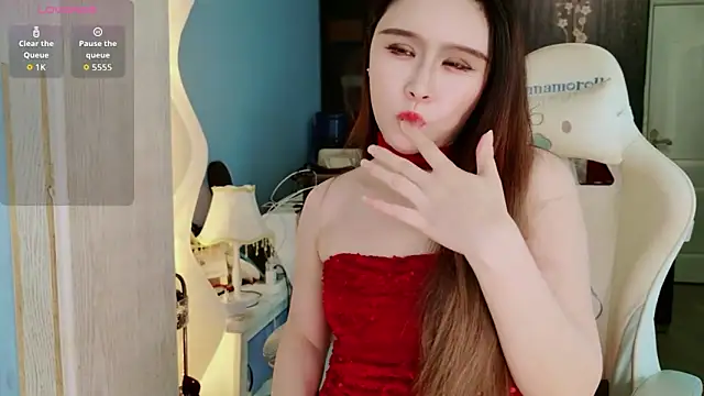 HU131452 online show from May 5, 2026, 10:07 pm