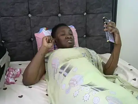 Sexy baby004 online show from February 6, 2025, 10:04 am