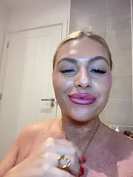 Arabellalee23 online show from January 18, 2026, 6:01 pm