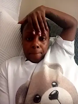 Snapshot of Miss_Amani chatting on October 19, 2025, 12:06 pm Miss Amani online show from October 19, 2025, 12:06 pm