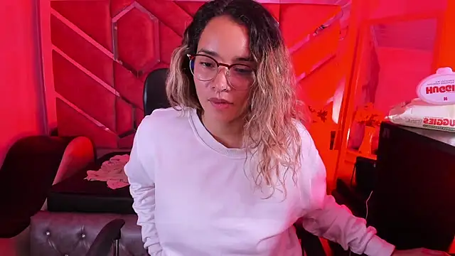 Olivia Fox69 online show from February 4, 2026, 3:56 am