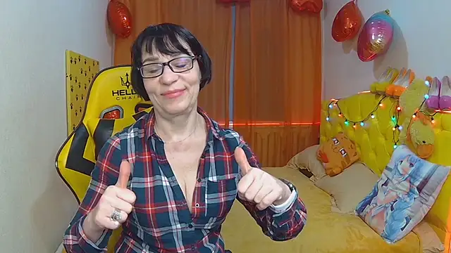 SandraHormas online show from March 10, 2025, 11:10 am