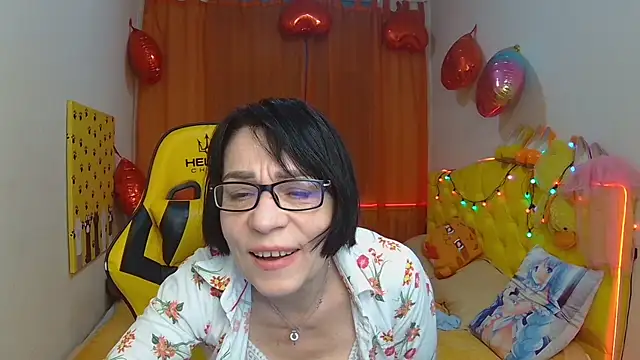 SandraHormas online show from March 14, 2025, 10:39 am