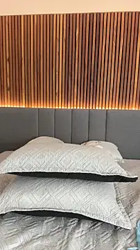 EmiilyAdams  online show from March 3, 2026, 9:53 pm